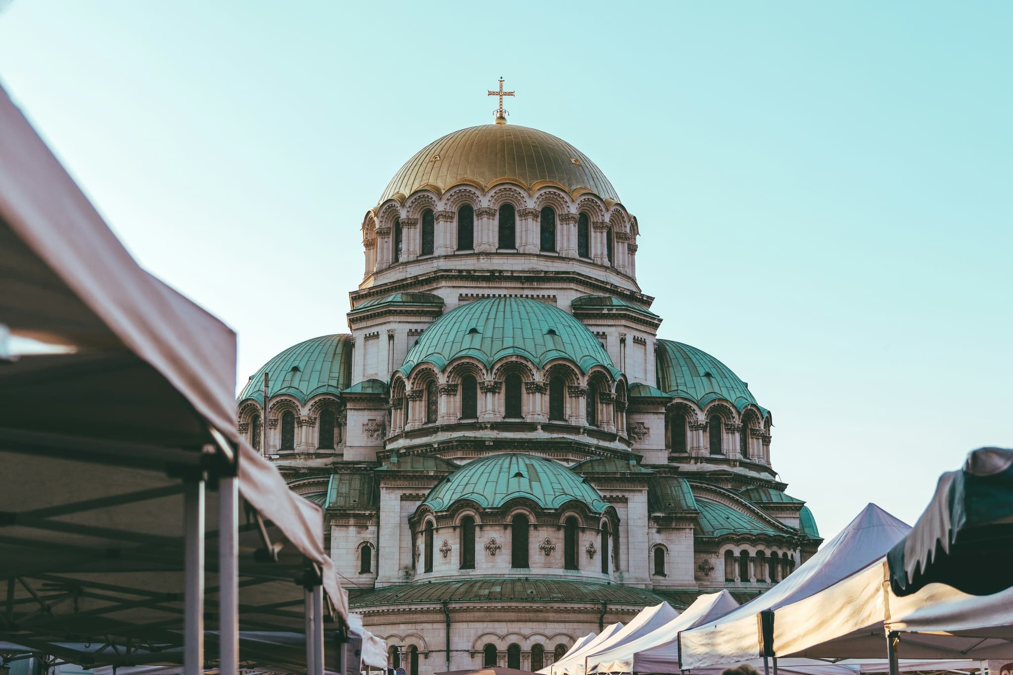 Bulgaria is home to 10 UNESCO World Heritage sites. Some are famous, others unknown, nestled in remote and preserved regions. It's a unique opportunity to discover another face of the country, between spirituality, architecture, and classified nature.